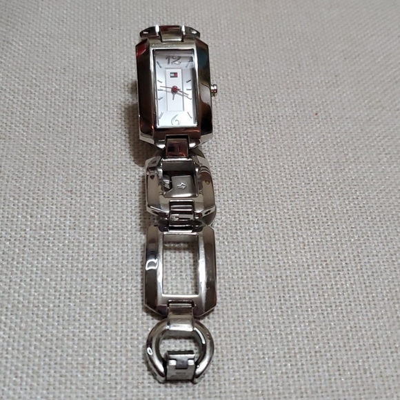 Vintage Tommy Hilfiger Watches From 90's - Picture 7 of 11